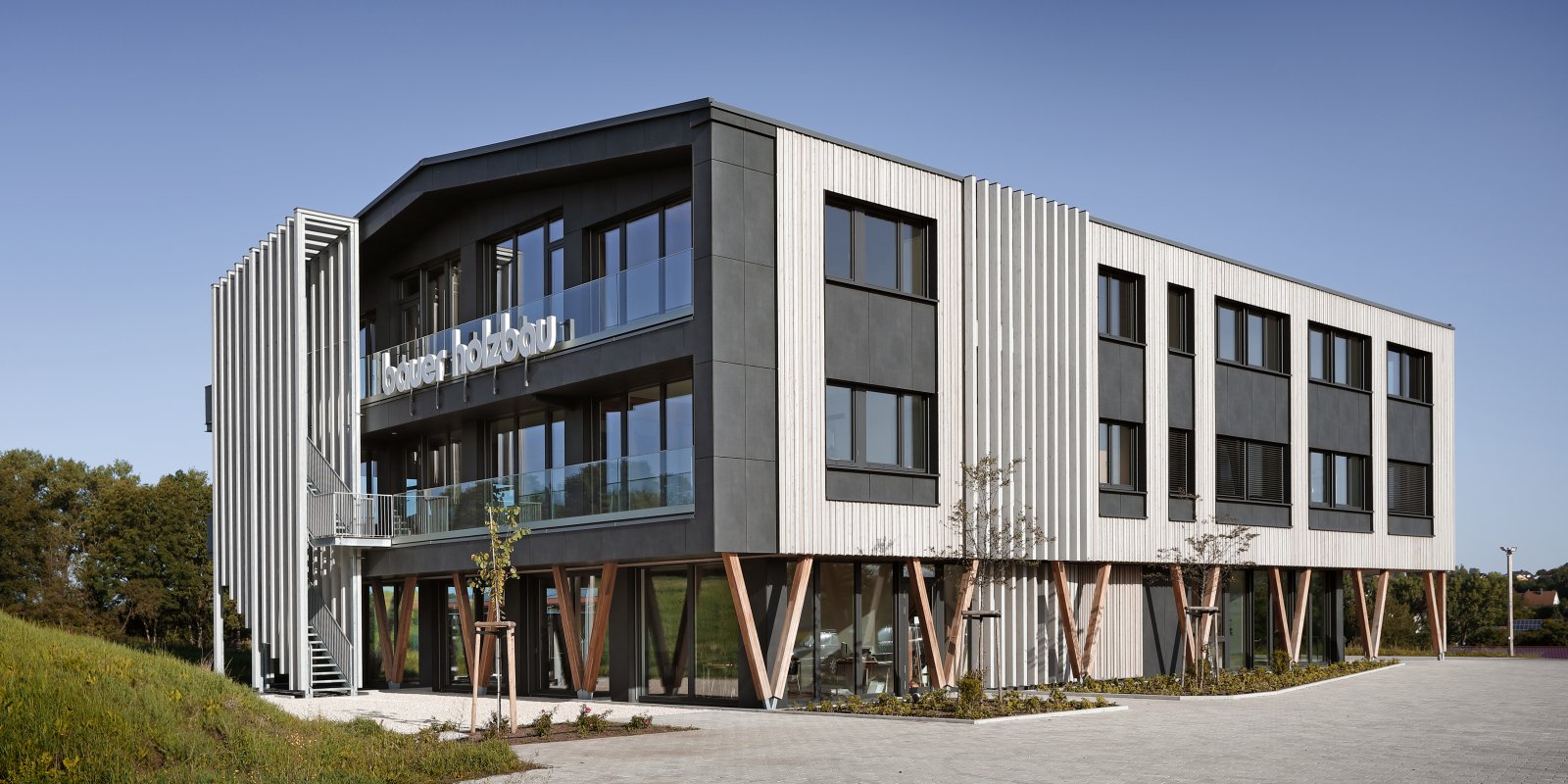 Bürogebäude Holzbau KFW40 QNG in Satteldorf Gröningen 