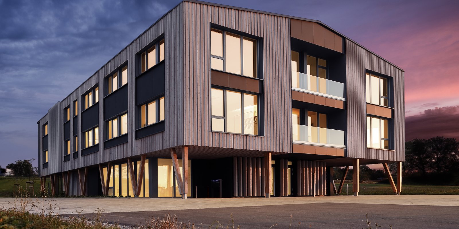 Bürogebäude Holzbau KFW40 QNG in Satteldorf Gröningen 